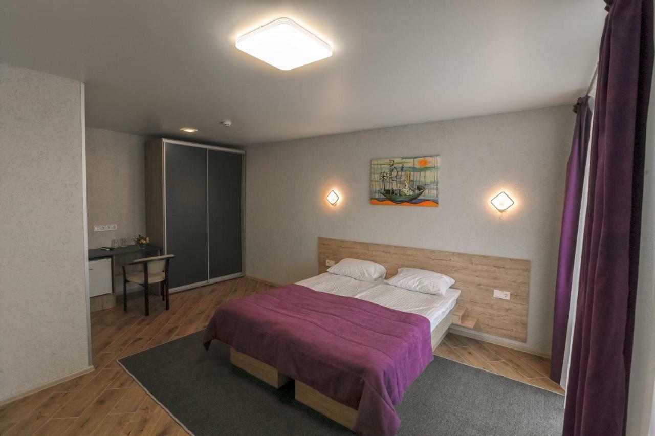 Raziotel Rishelyevskiy Kherson Extérieur photo